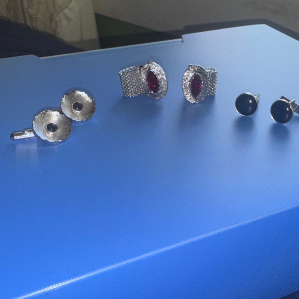 Elegant Silver and Black cuff links Sets